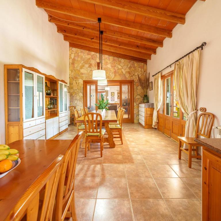Villa Can Patriarca with Pool, Garden, Mountain Views, ideal for Families - Casa de 4 dormitorios - 26