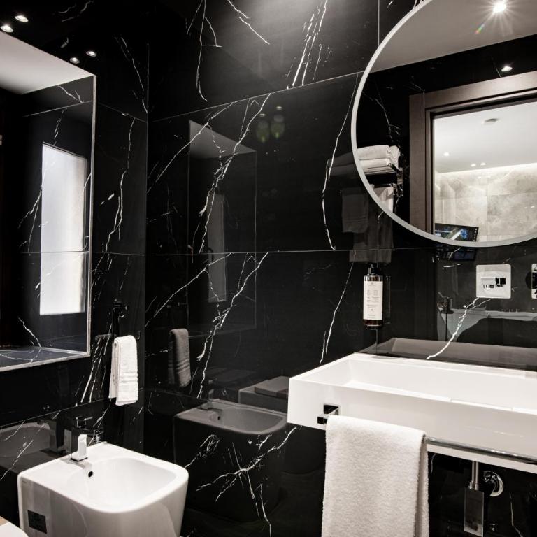 Karma6Rooms - in Sicilia nel centro di Catania - Queen Room with Spa Bath - 6