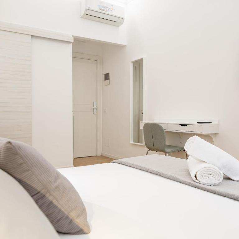 Bottega Artistica Guest House - Camera Matrimoniale con Bagno Privato - 9