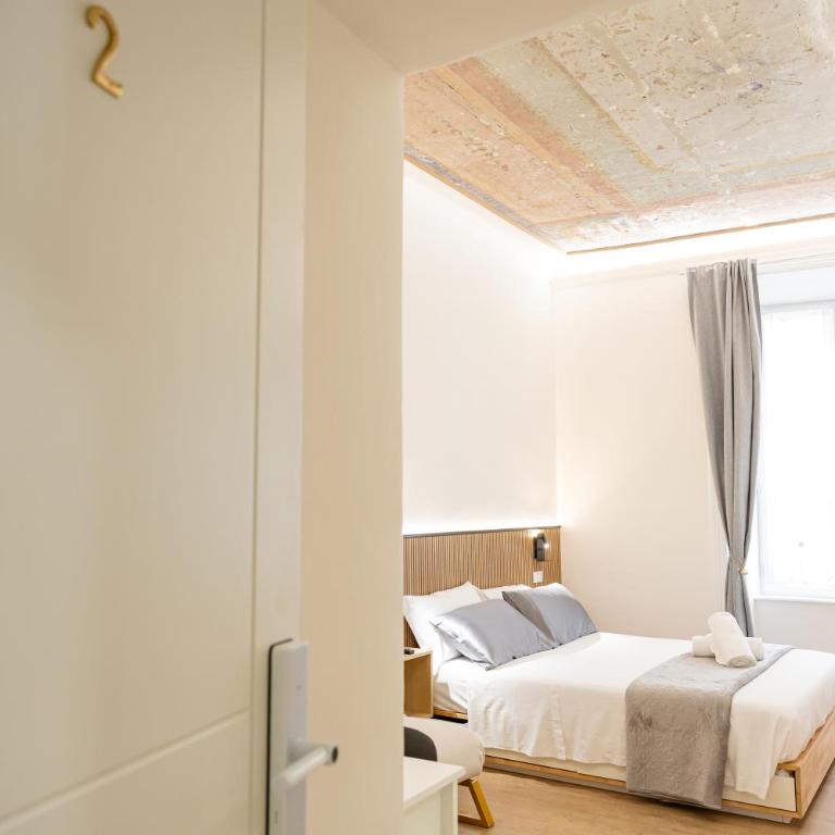 Bottega Artistica Guest House - Camera Matrimoniale con Bagno Privato - 1
