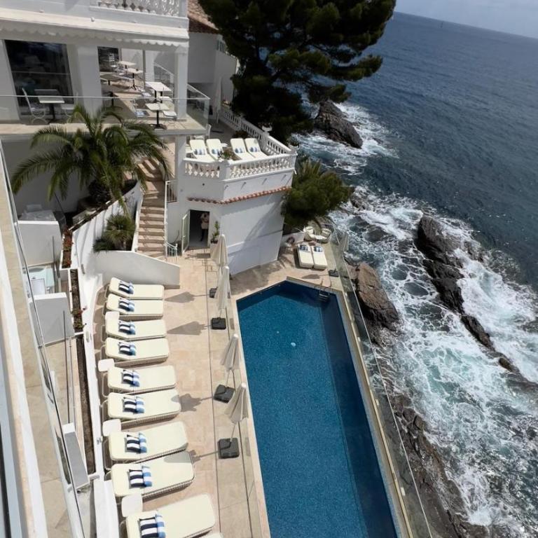 Hotel La Calanque - Chambre Double ou Lits Jumeaux avec Terrasse - Vue sur Mer - 2
