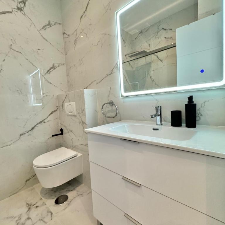 LaFrenchTouch - Estudio con piscina todo el año - Apartamento de 1 dormitorio - 2