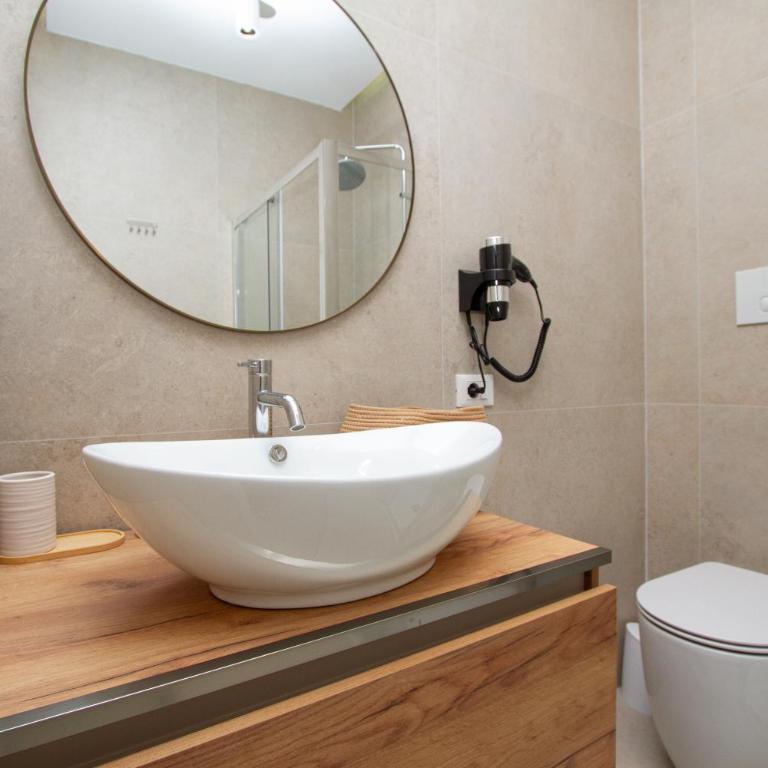 Suites Domus Fysi - Quadruple Room with Terrace - 11