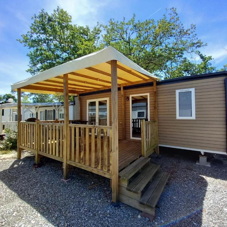 Camping Officiel Siblu La Pointe - Two-Bedroom Mobile Home 6 persons "Essential Signature" without Air Conditionning - 6