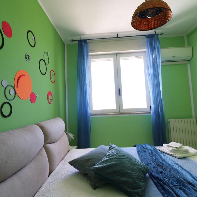 Casa Virginia Elegant One-Bedroom Apartment Near the Beach - Casa Vacanze - 11