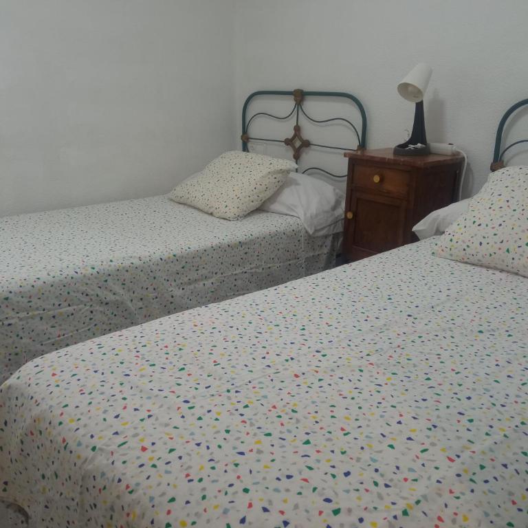 VENEZIOLA SUNSET BEACH, sea, pool, soccer court, garden & barbecue - Three-Bedroom Apartment with Sea View - 22