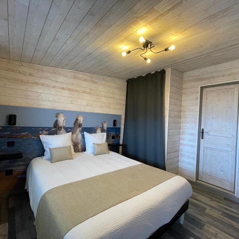 Hotel Mas des Lys - Chambre Double Confort avec Baignoire - 7