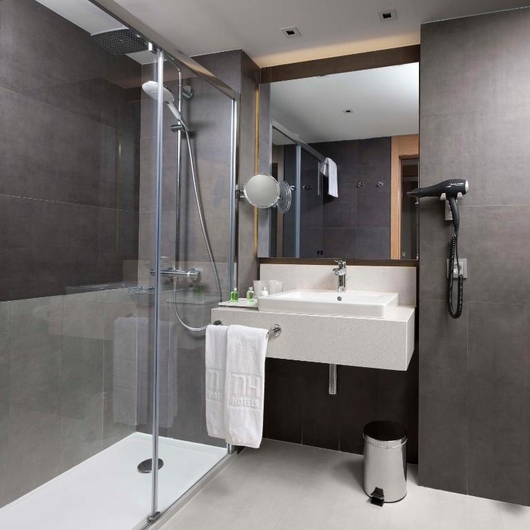 NH Collection San Sebastián Aranzazu - Habitación Premium - 4