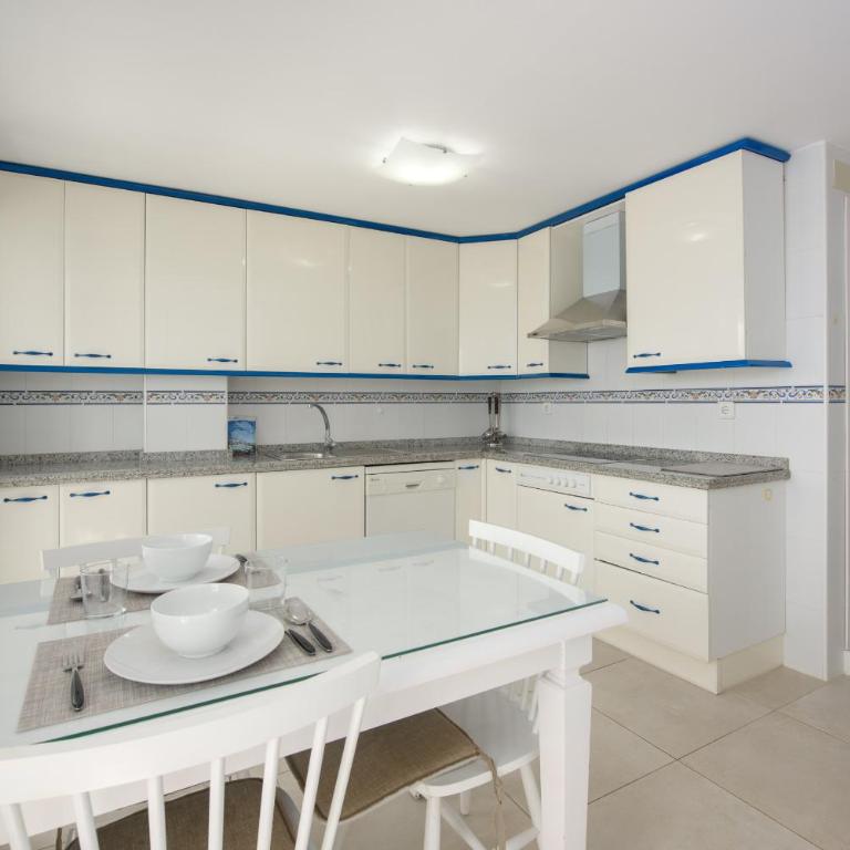 Marina Duquesa 2431 - Apartamento con vistas al mar - 12