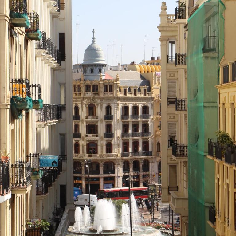 Victoria Site-Luxury Center - Three-Bedroom Apartment - 27