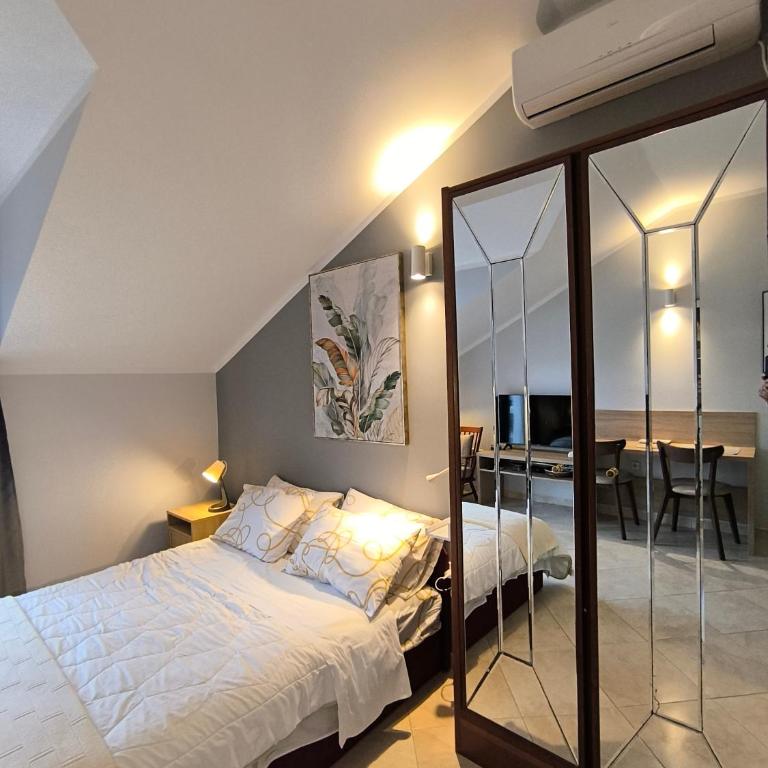 Apartments Djurovic - Studio with Sea View - 3