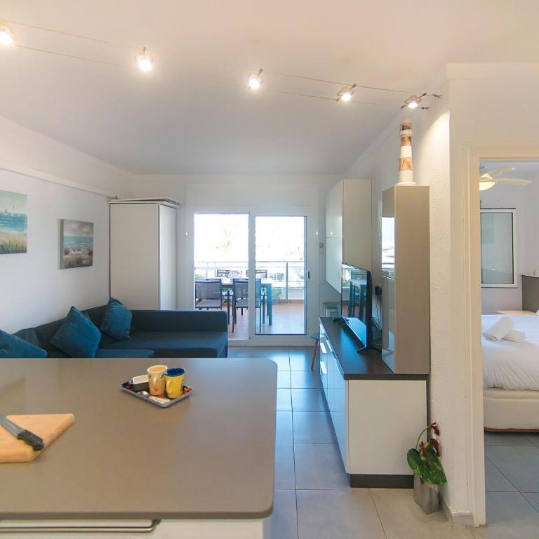 WELCS APARTAMENTO 059 EMP Frente al canal con Terraza - Apartamento Deluxe - 14