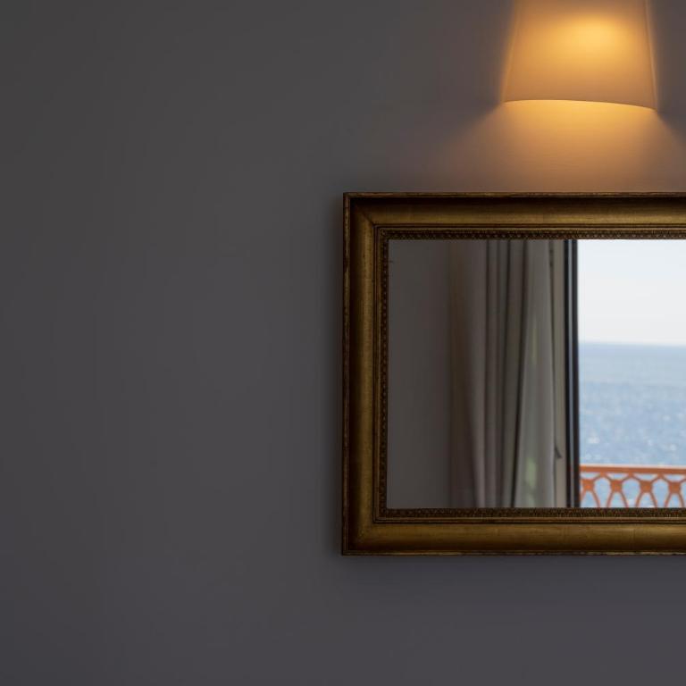 ABBRACCIO Amalfi Boutique Retreat - Camera Matrimoniale Deluxe con Balcone e Vista Mare - 10