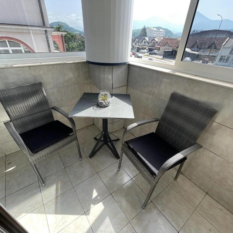 Apartment Silver - One Bedroom Apartment with Balcony - 3