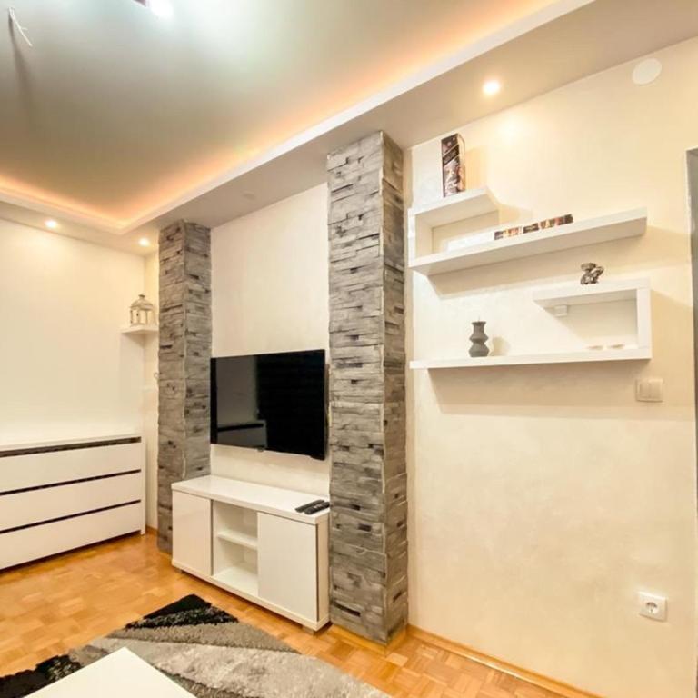 Apartment Silver - One Bedroom Apartment with Balcony - 12