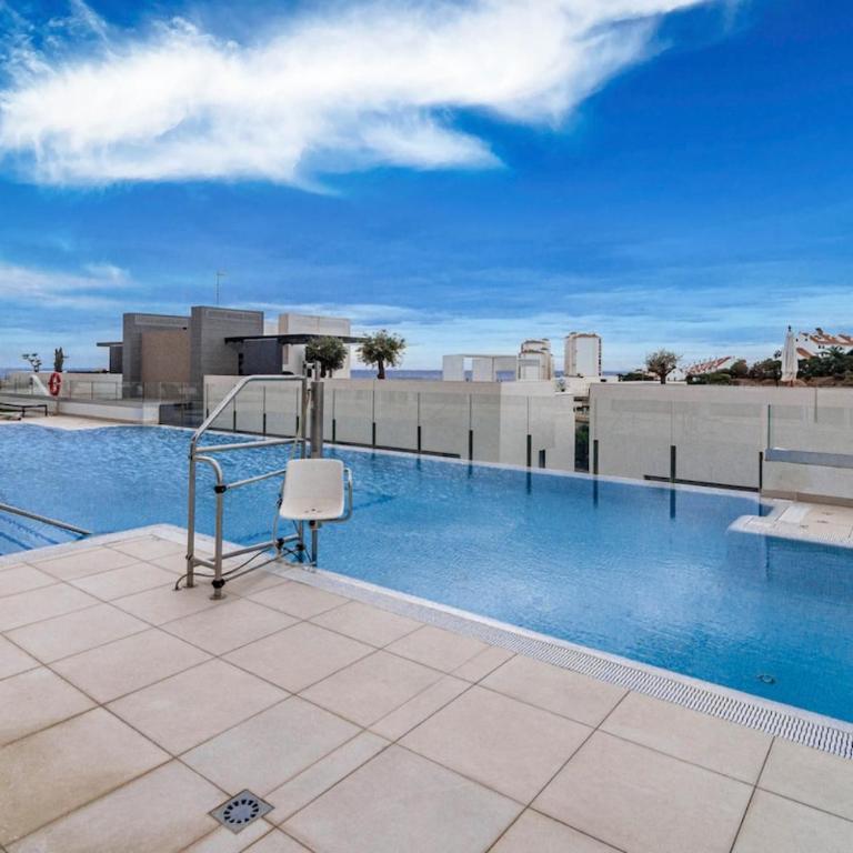Bright 2-bedroom apartment with a terrace and pool - Two-Room Apartment - 7
