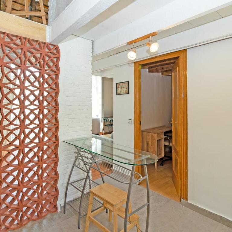 GuestReady - Charming stay in the Heart of Russafa - Two-Bedroom Apartment - 19