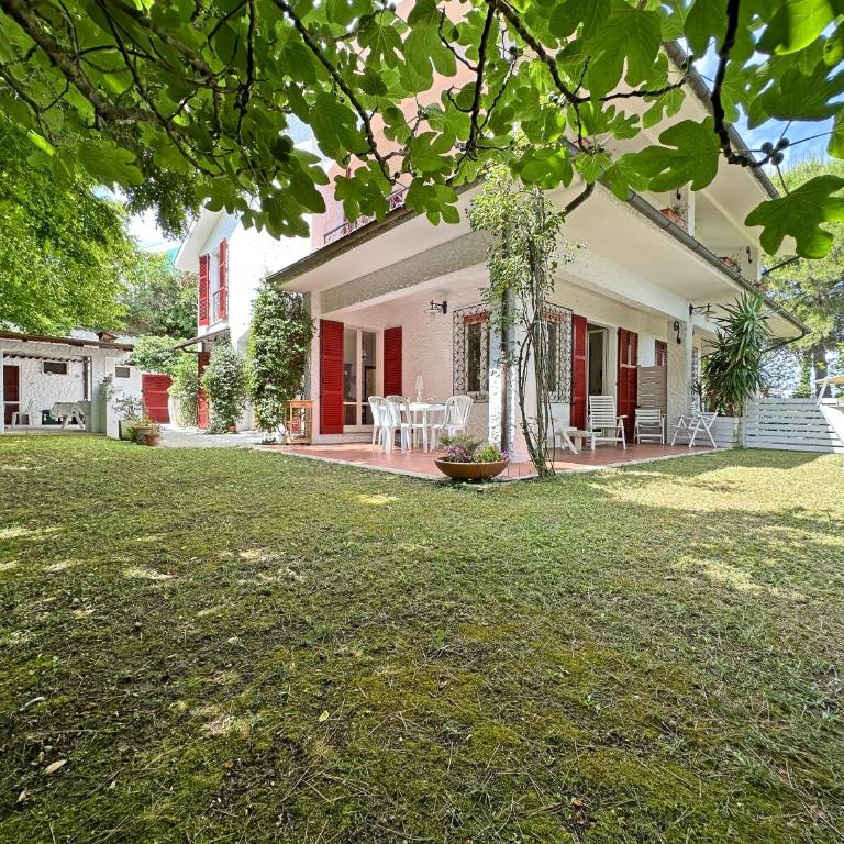 143 - VILLA BIANCA Villa Quadrilocale a Marcelli con ampio giardino aria condizionata e WI-FI - SPIAGGIA AL WHITE BEACH CLUB INCLUSA - Villa con 3 Camere da Letto - 21