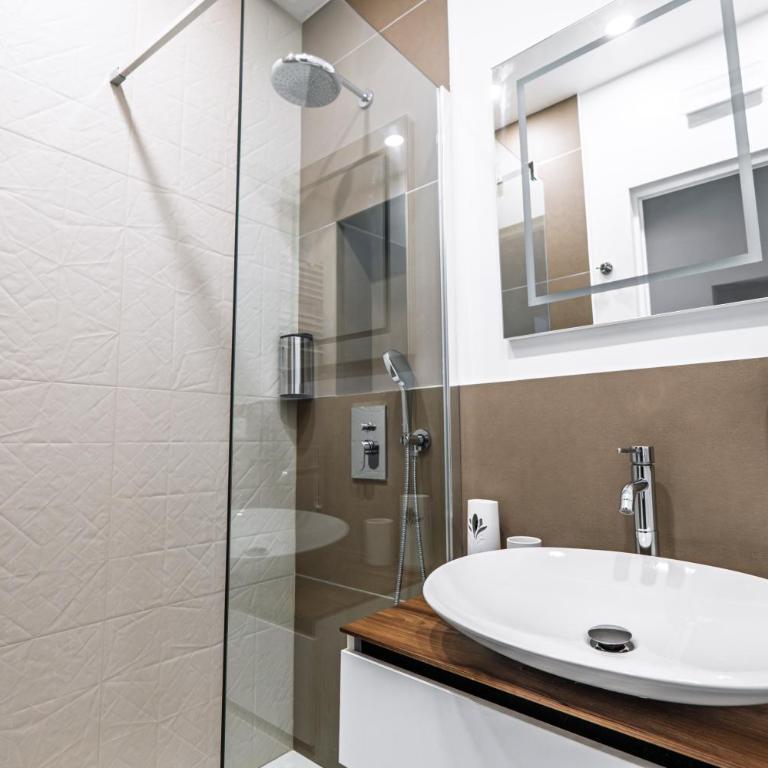 Stylish 1BR, 2BATH Apartment Castel Sant'Angelo 6A - Appartamento con 1 Camera da Letto - 6