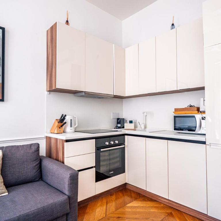 Stylish 1BR, 2BATH Apartment Castel Sant'Angelo 6A - Appartamento con 1 Camera da Letto - 9