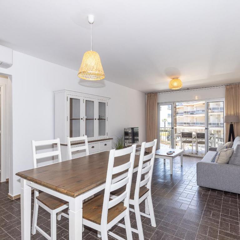 UHC DMS FAMILY APARTMENTS - Apartamento de 2 dormitorios con terraza - 2