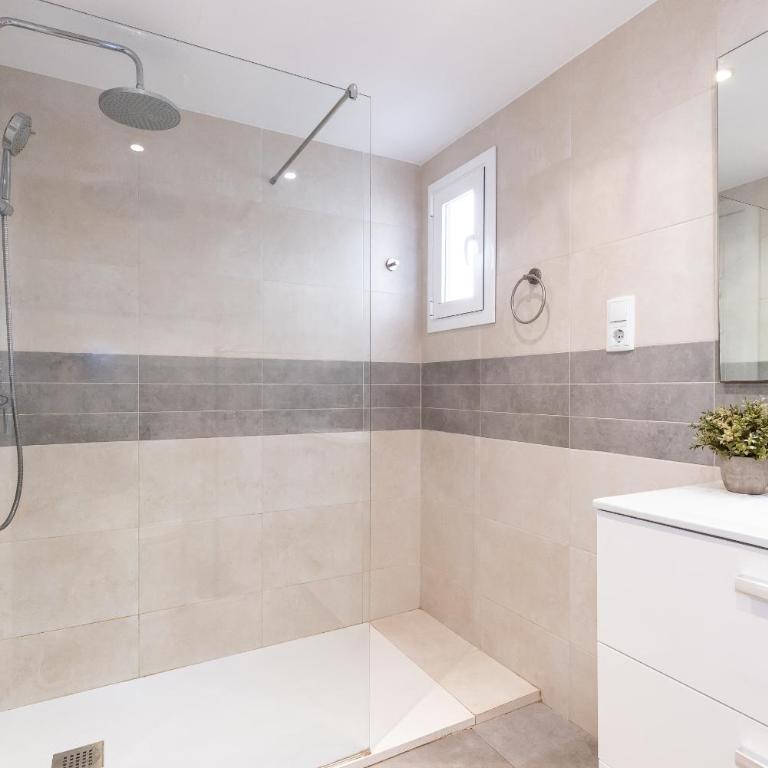 UHC DMS FAMILY APARTMENTS - Apartamento de 2 dormitorios con terraza - 8