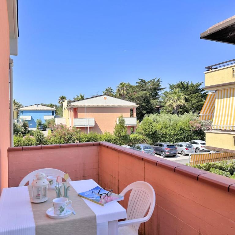 498 - Appartamento bilocale completamente ristrutturato al primo piano a Marcelli,- a soli 300 mt dal mare - climatizzato! - SPIAGGIA WHITE BEACH CLUB INCLUSA - Appartamento con 1 Camera da Letto - 1