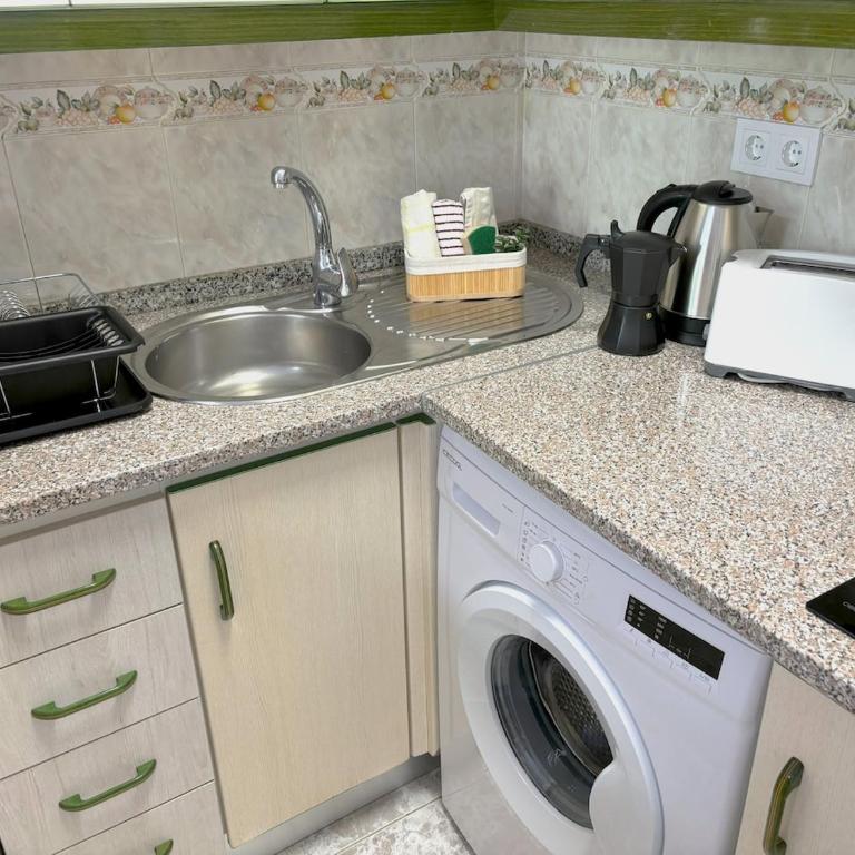 Evans Realty BH Urb Colina Park & Piscina - Apartamento de 1 dormitorio - 14