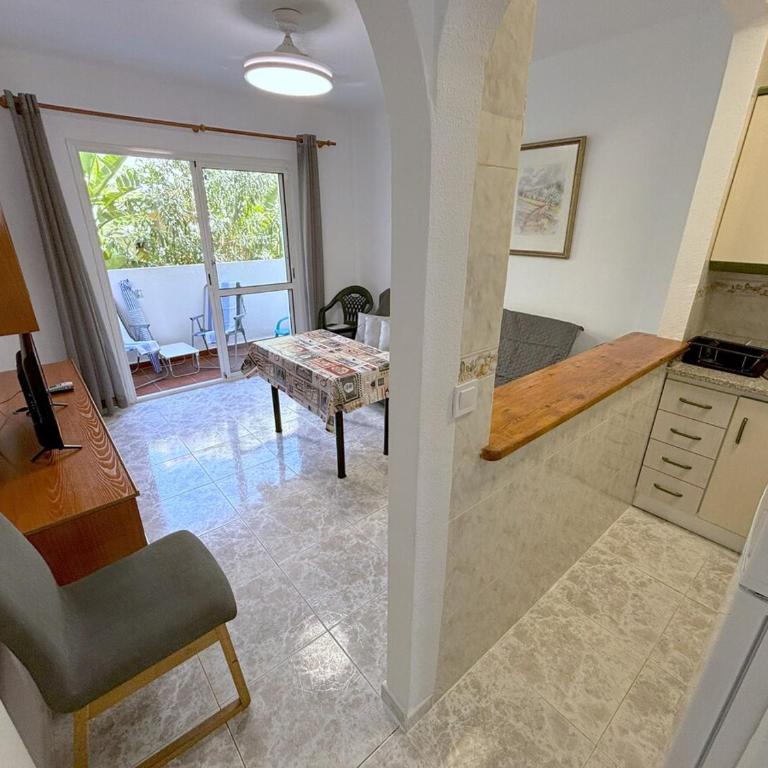 Evans Realty BH Urb Colina Park & Piscina - Apartamento de 1 dormitorio - 12