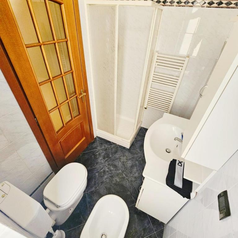 LUCI sul MARE - Three-Bedroom Apartment - 12