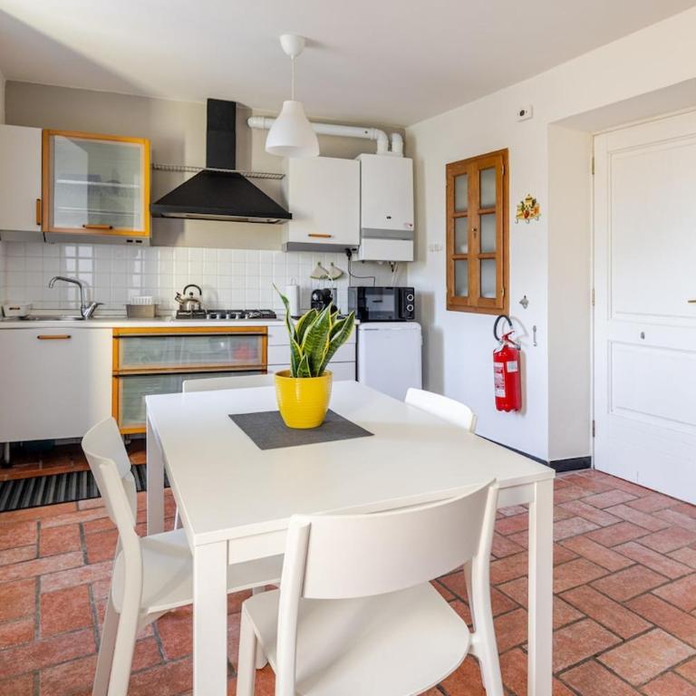 Quiet and Cozy home with Wi-Fi CASA PREARINO - Apartamento de 1 dormitorio - 10