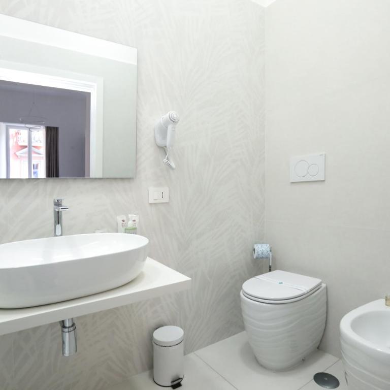 CharmiNaples - VivimiHome - Camera King Superior - 9