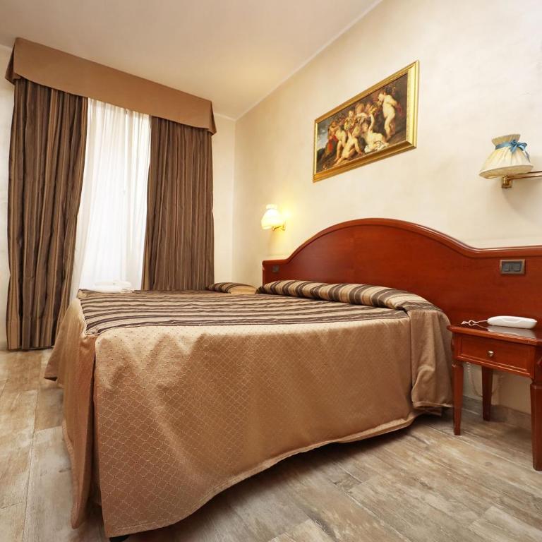 Hotel Rimini - Camera Tripla - 5