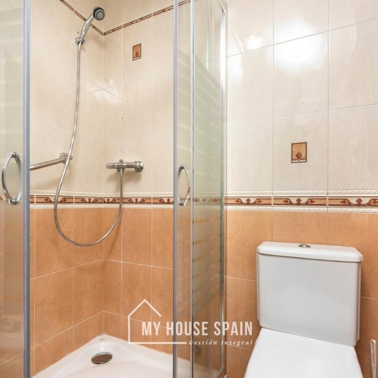 MyHouseSpain - Piso reformado con patio privado - Apartamento de 3 dormitorios - 11