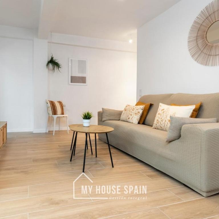 MyHouseSpain - Piso reformado con patio privado - Apartamento de 3 dormitorios - 19
