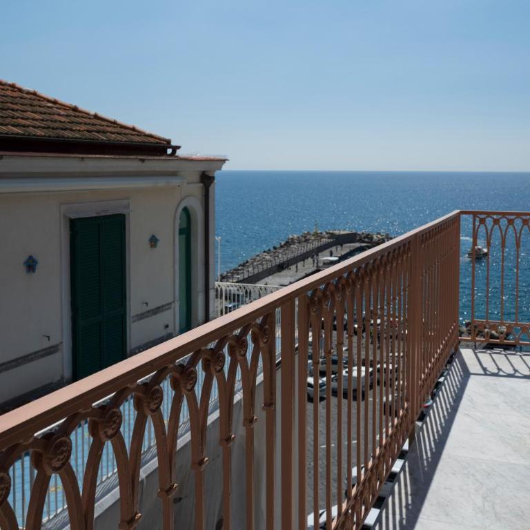 ABBRACCIO Amalfi Boutique Retreat - Camera Deluxe Matrimoniale con Vista Mare - 2