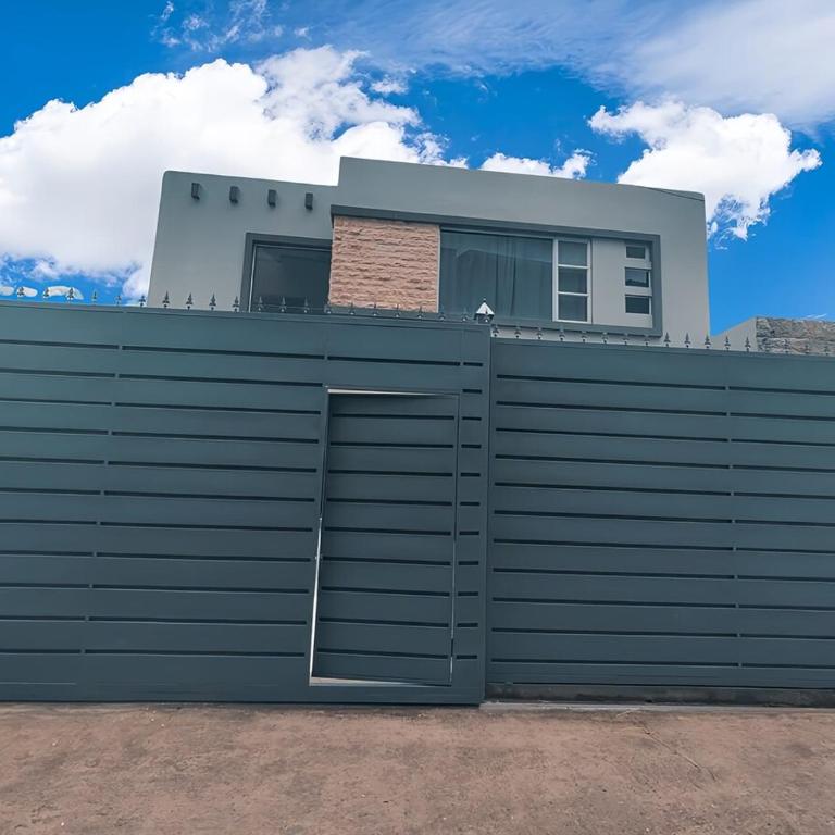 Hermosa Casa Vacacional o de Hospedaje en Cuenca - Casa con 1 dormitorio - 2