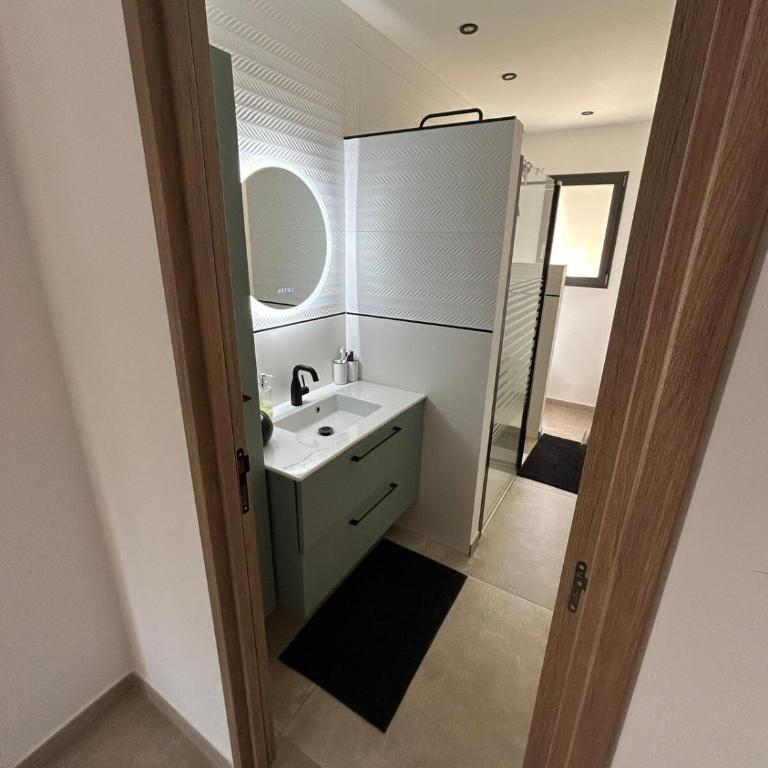 Charmante maison avec piscine et grand jardin - Maison 1 Chambre - 22