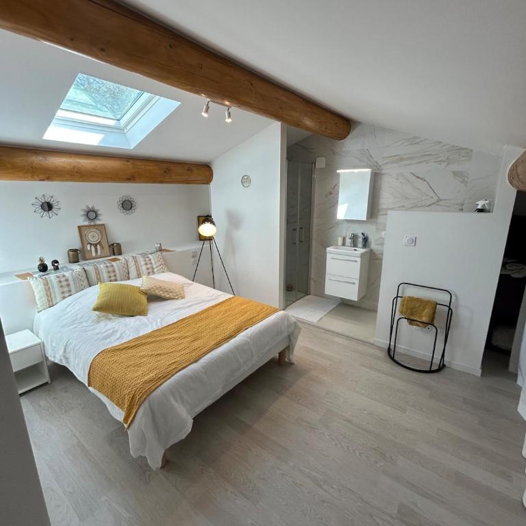 Charmante maison avec piscine et grand jardin - Maison 1 Chambre - 13