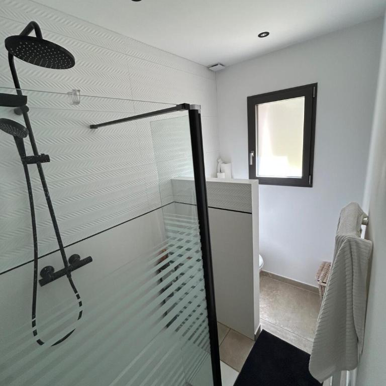 Charmante maison avec piscine et grand jardin - Maison 1 Chambre - 23