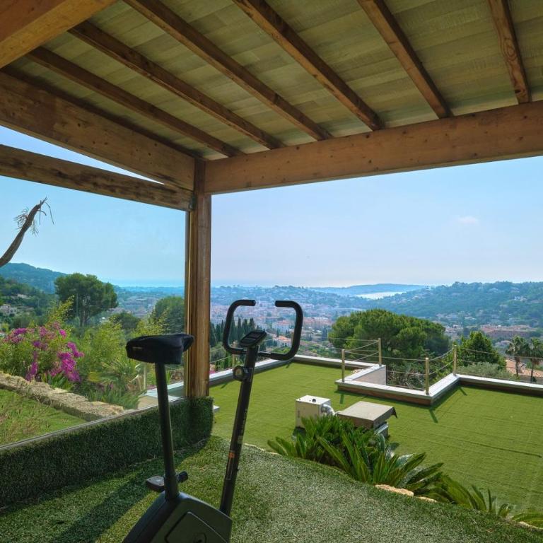 Cannes - Modern villa with 180° sea view - Maison 5 Chambres - 20