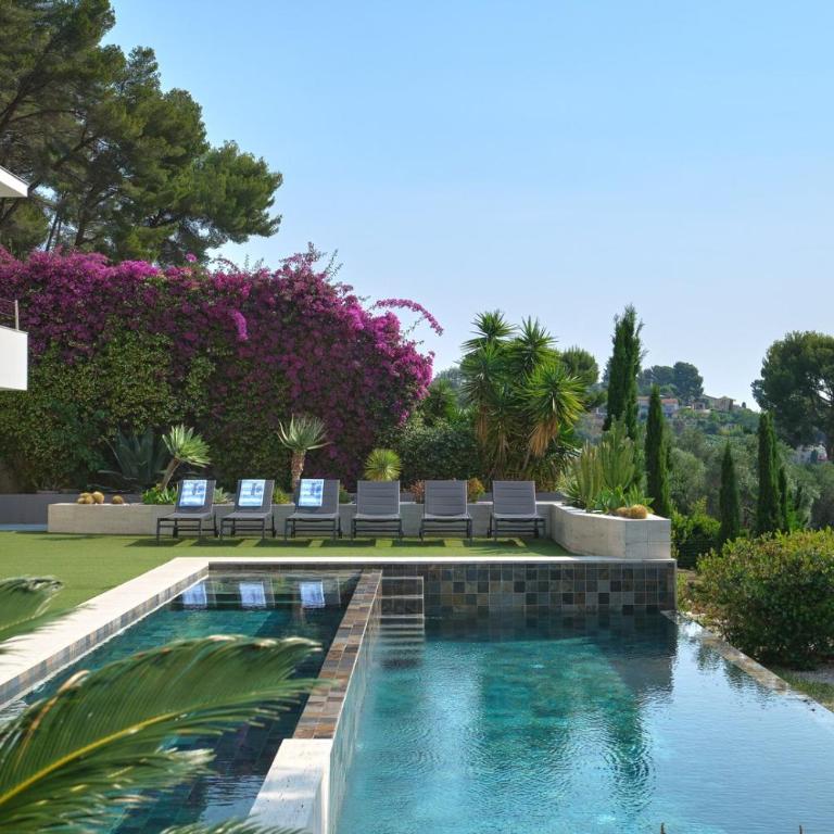 Cannes - Modern villa with 180° sea view - Maison 5 Chambres - 35