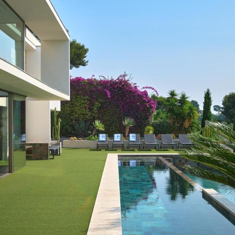 Cannes - Modern villa with 180° sea view - Maison 5 Chambres - 24