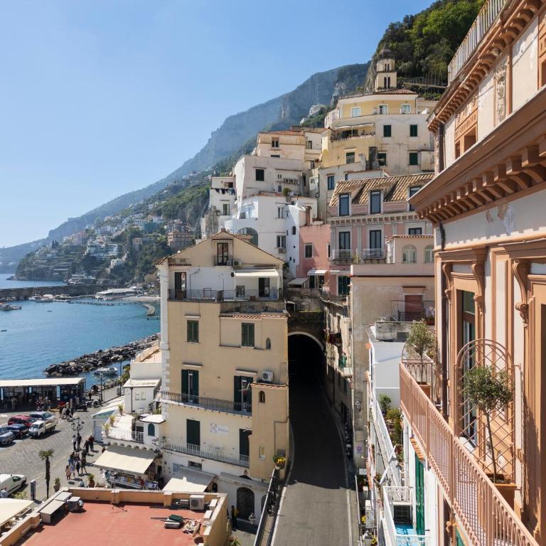 ABBRACCIO Amalfi Boutique Retreat - Camera Deluxe Matrimoniale con Vista Mare - 7