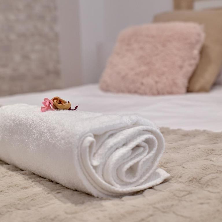 Romantic Suite Roig Arena N10 Virkin Suites - One-Bedroom Apartment - 67