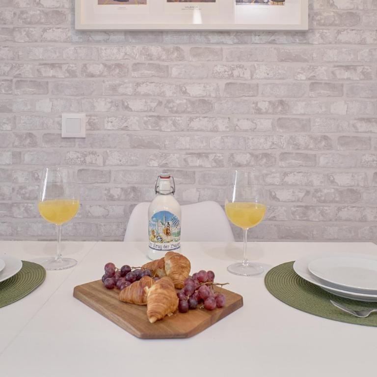 Romantic Suite Roig Arena N10 Virkin Suites - One-Bedroom Apartment - 49
