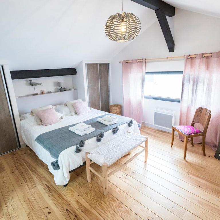 Villa classée 5 étoiles 200m de la plage piscine chauffée 5 vélos - Villa - 11