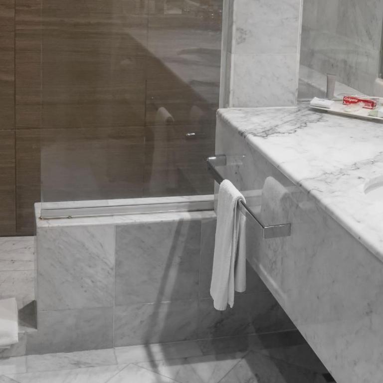 Real Inn Tijuana by Camino Real Hoteles - Junior Suite King - 2