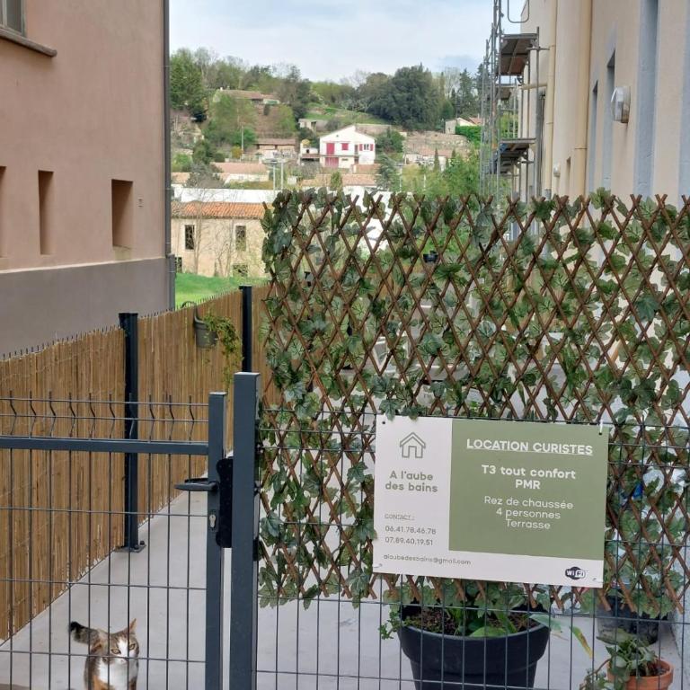 A l'aube des bains appartement T3, pmr, avec wifi,terrasse et parking - Appartement 2 Chambres avec Terrasse - 23