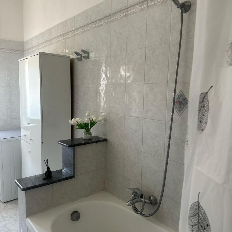 Greta Apartment Tropea - Three-Bedroom Apartment - 25